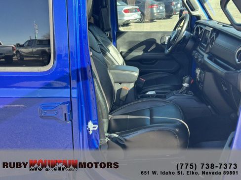 Used 2020 Jeep Wrangler Unlimited Sahara w/ LED Lighting Group image 26