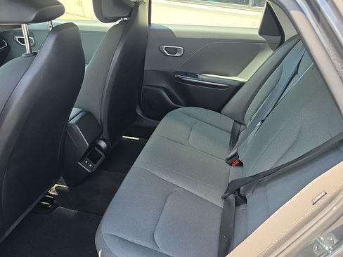 Certified 2025 Kia K4 FWD image 11