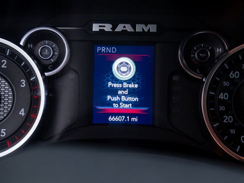 Used 2023 RAM 2500 Big Horn w/ Level 1 Equipment Group image 18