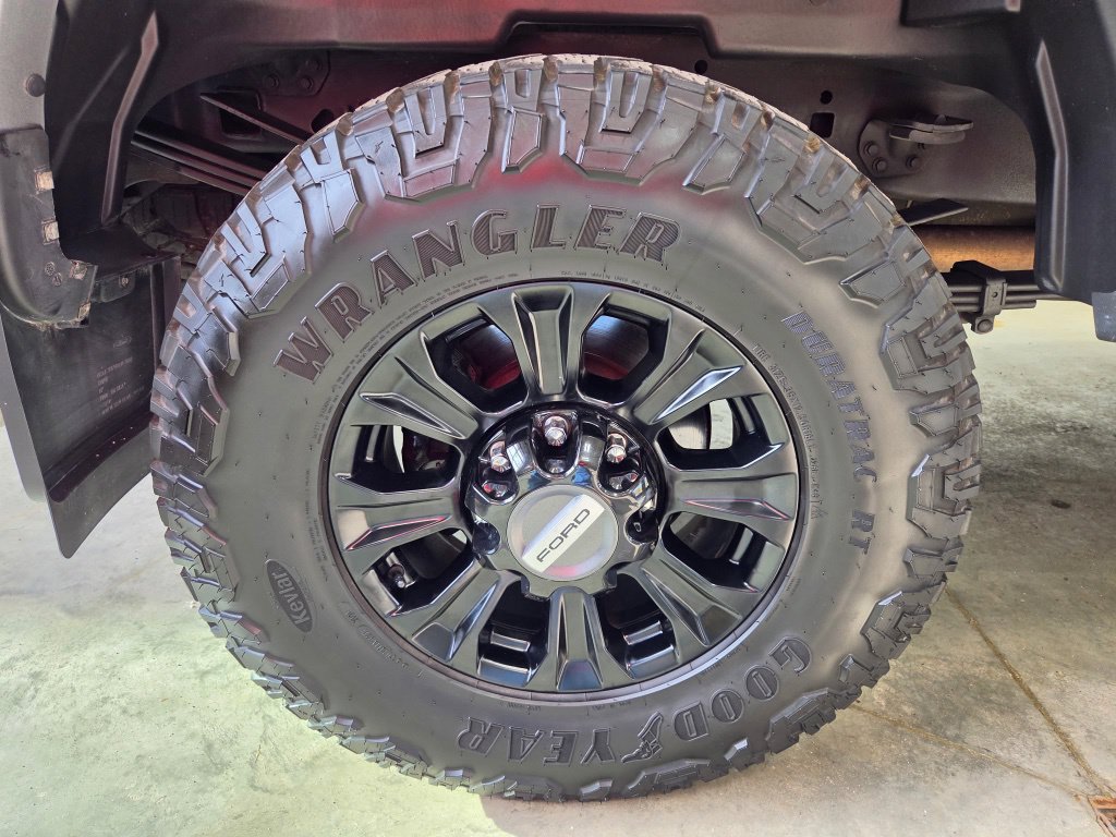 Used 2022 Ford F250 Lariat w/ Tremor Off-Road Package AWD/4WD image 15