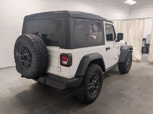 Certified 2026 Jeep Wrangler Sport AWD/4WD image 7