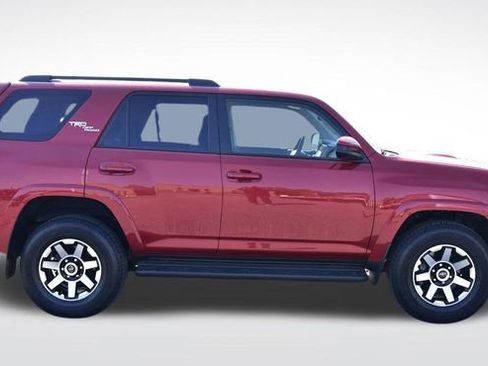 Certified 2024 Toyota 4Runner TRD Off-Road AWD/4WD image 5