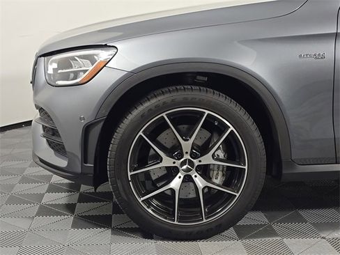 Certified 2022 Mercedes-Benz GLC 43 AMG 4MATIC image 11