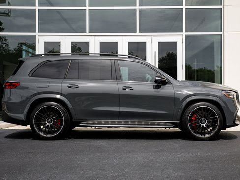 Used 2025 Mercedes-Benz GLS 63 AMG 4MATIC image 15