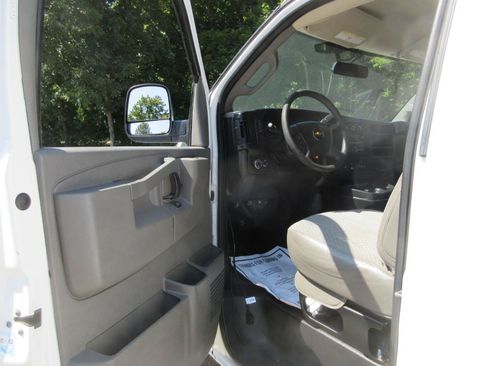 Used 2019 Chevrolet Express 2500 w/ Driver Convenience Package RWD image 36
