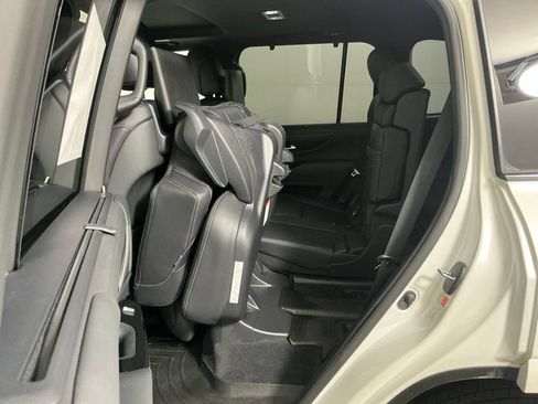 Used 2023 Lexus LX 600 4WD w/ Appearance Package image 29