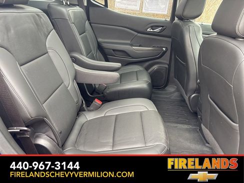 Certified 2023 GMC Acadia SLT w/ Technology Package image 45