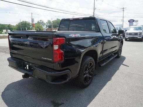 Used 2022 Chevrolet Silverado 1500 Custom AWD/4WD image 6