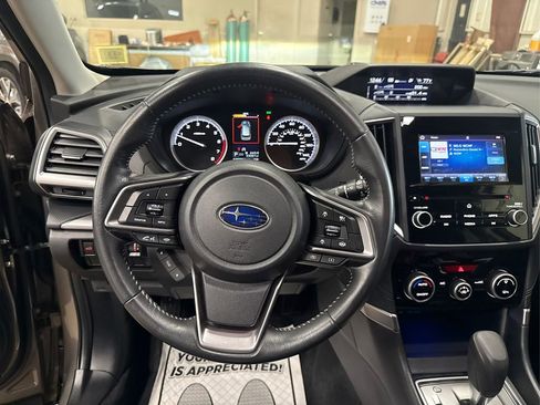 Used 2021 Subaru Forester Premium image 31