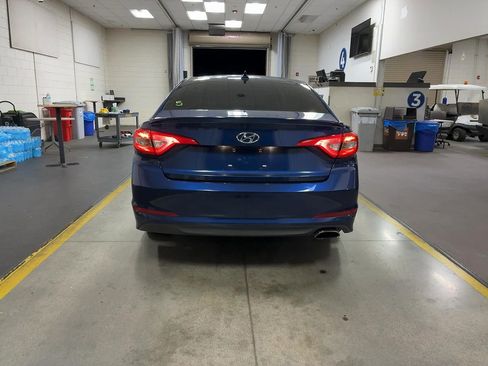 Used 2015 Hyundai Sonata SE image 10