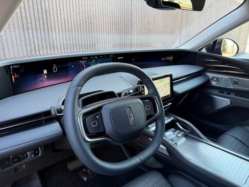 New 2026 Lincoln Nautilus Reserve image 9