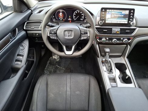 Used 2019 Honda Accord EX image 11