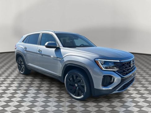 New 2026 Volkswagen Atlas Cross Sport SE FWD image 1