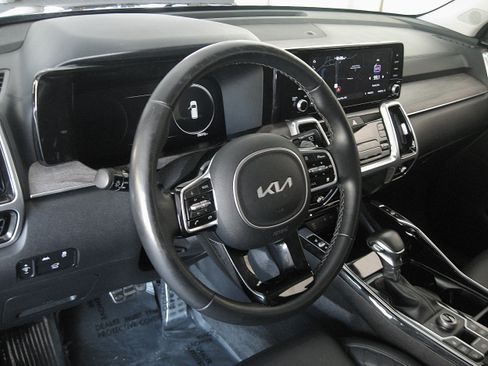 Certified 2022 Kia Sorento SX Prestige image 11