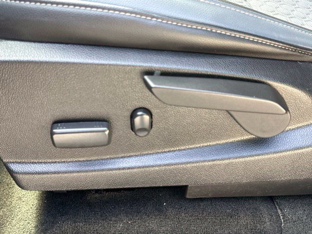 Used 2017 Chevrolet Colorado Z71 AWD/4WD image 35