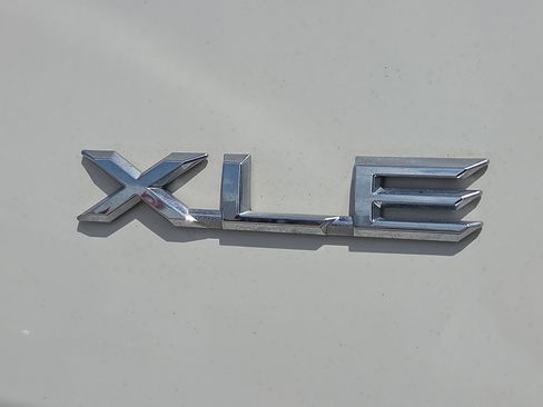 Used 2024 Toyota Grand Highlander XLE FWD image 8
