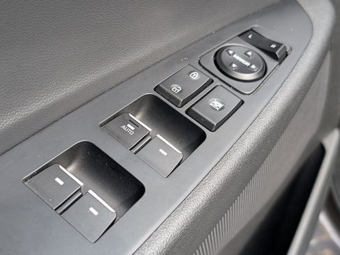 Used 2021 Hyundai Tucson Limited image 22