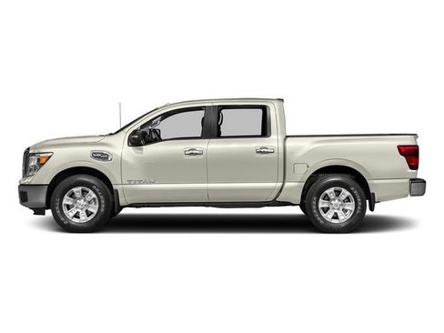 Used 2017 Nissan Titan SV AWD/4WD image 3
