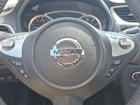 Used 2017 Nissan Sentra SV image 17
