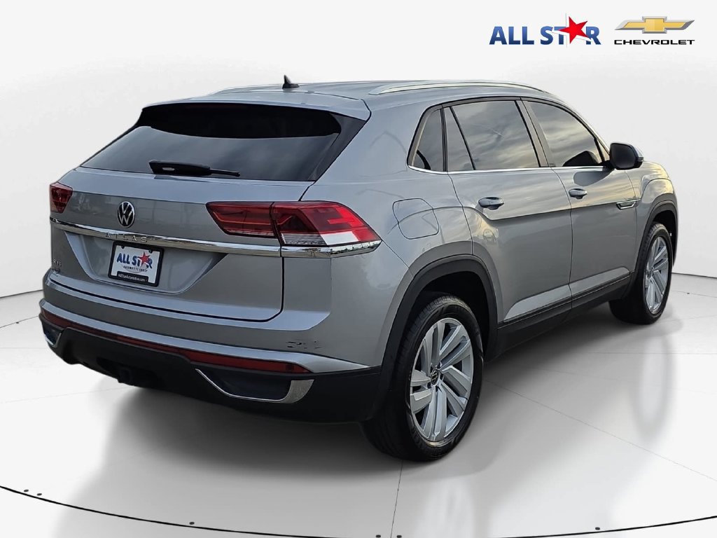 Used 2023 Volkswagen Atlas Cross Sport SE FWD image 3