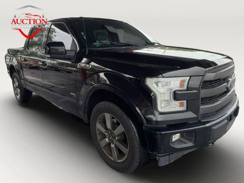 Used 2017 Ford F150 Lariat w/ Equipment Group 502A Luxury AWD/4WD image 3