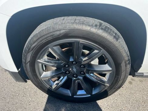 Used 2016 Chevrolet Suburban LTZ AWD/4WD image 19