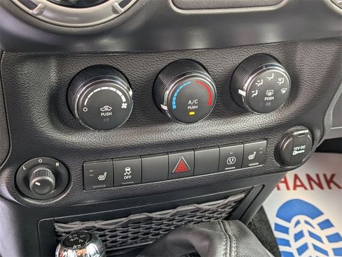 Used 2017 Jeep Wrangler Unlimited Rubicon w/ Dual Top Group image 21