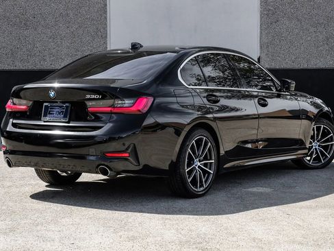 Used 2021 BMW 330i Sedan w/ Convenience Package RWD image 8
