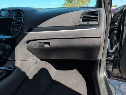 Used 2021 Chrysler 300 S w/ S Model Appearance Package image 7