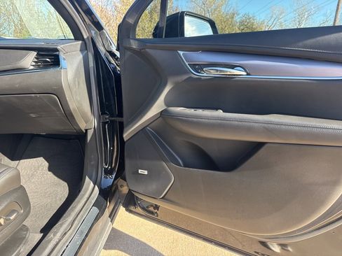 Used 2023 Cadillac XT6 Luxury image 63