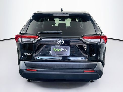 Used 2025 Toyota RAV4 LE FWD image 7