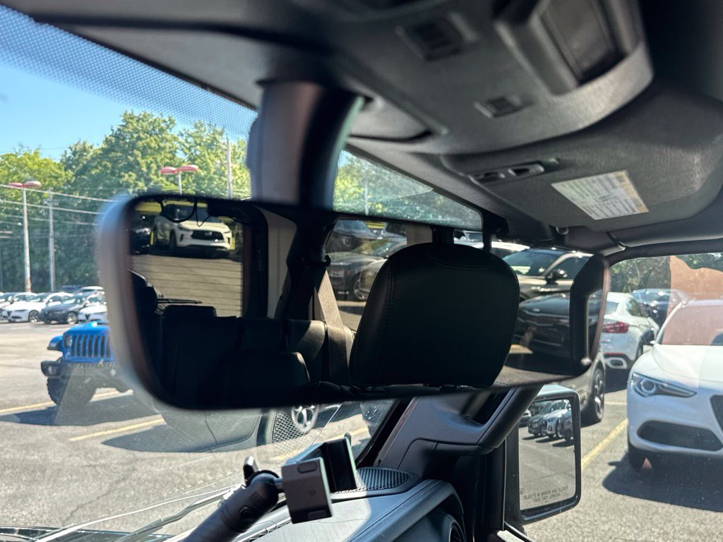 Used 2021 Jeep Wrangler Unlimited Sahara AWD/4WD image 50