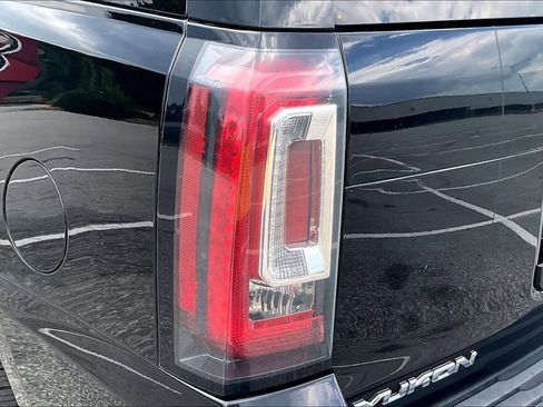 Used 2019 GMC Yukon Denali w/ Denali Ultimate Package RWD image 29
