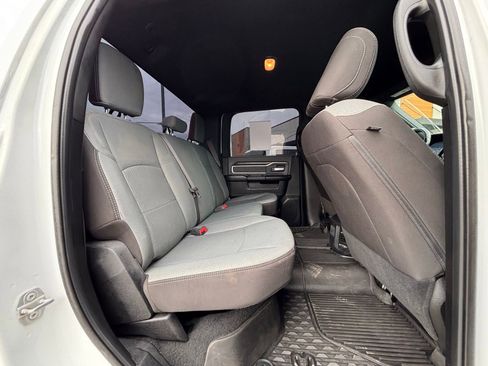 Used 2022 RAM 2500 Big Horn w/ Cold Weather Group image 21