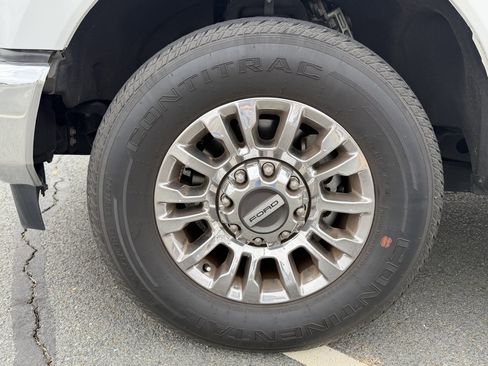 Used 2022 Ford F250 Lariat w/ Lariat Ultimate Package image 10