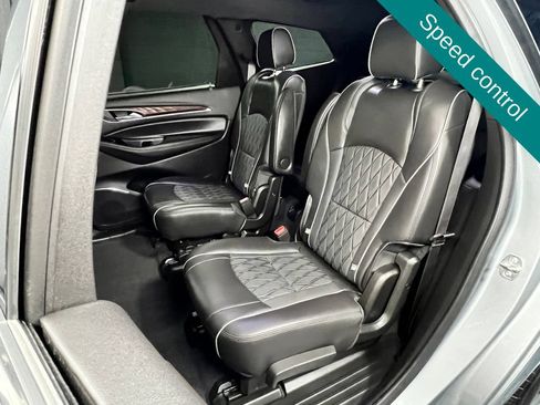 Used 2024 Buick Enclave Avenir w/ Avenir Technology Package AWD/4WD image 17