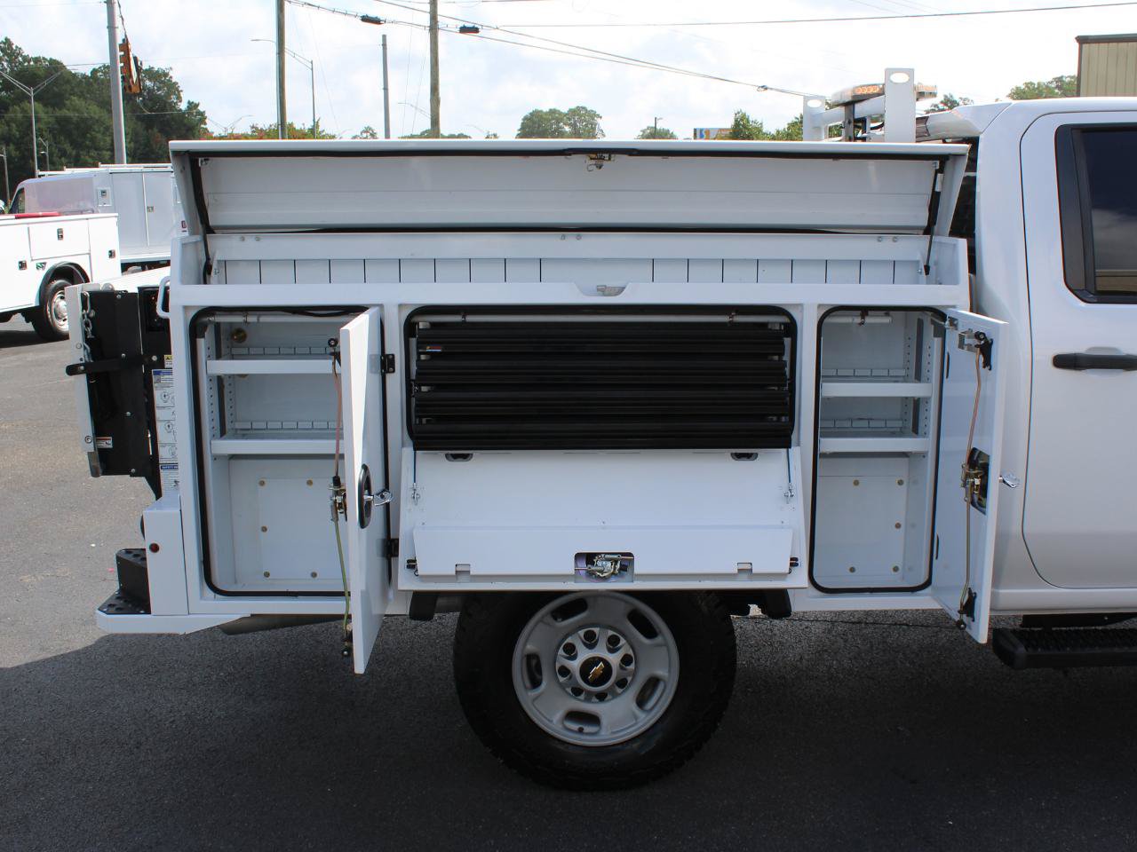Used 2024 Chevrolet Silverado 2500 W/T w/ WT Convenience Package AWD/4WD image 19