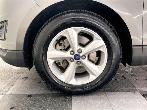 Used 2016 Ford Edge SE image 8