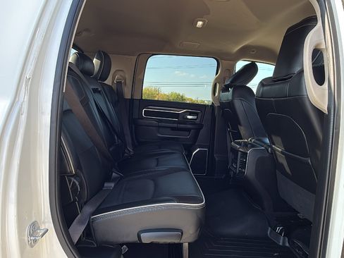 Certified 2019 RAM 3500 Laramie image 24