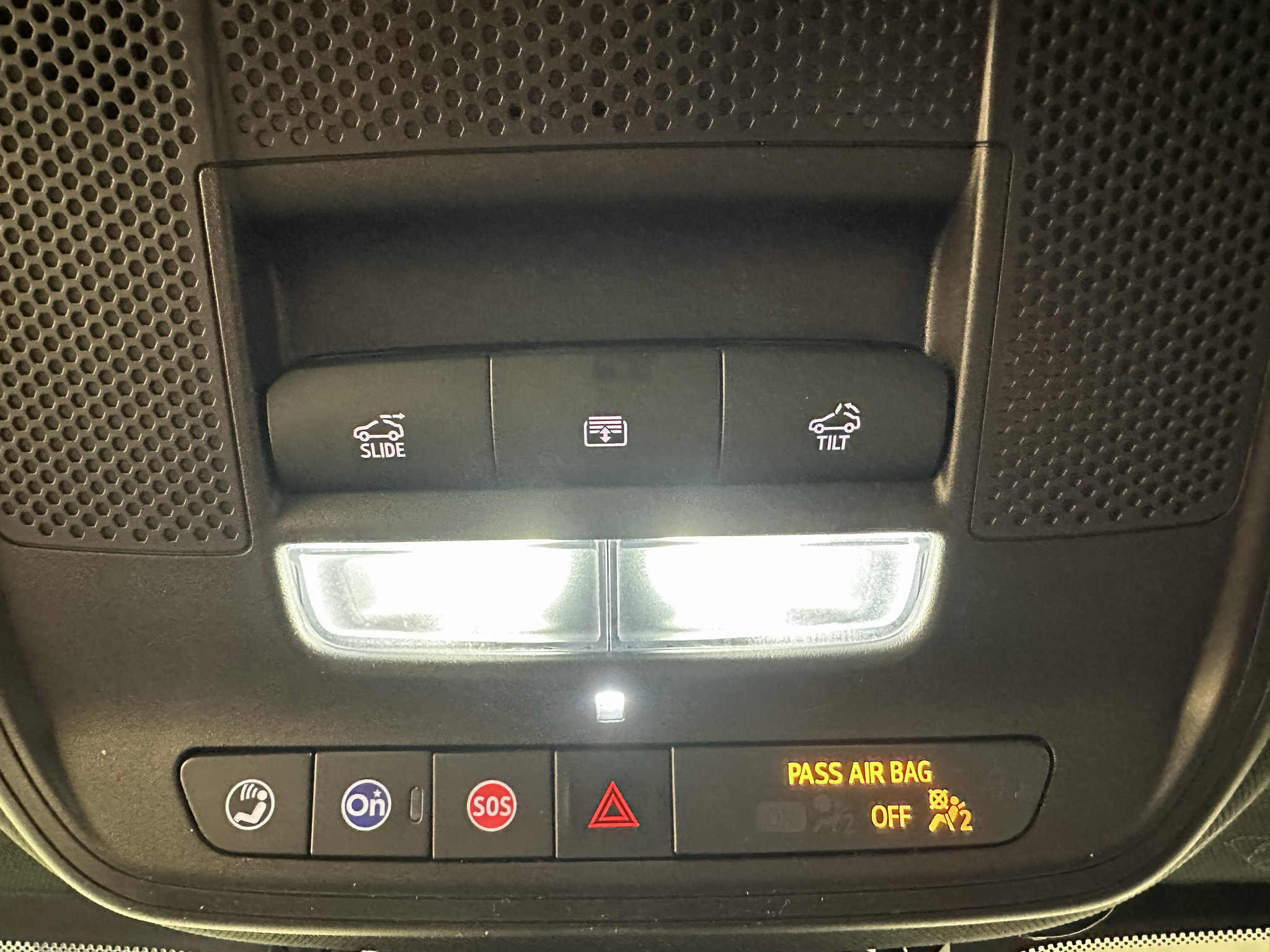 Certified 2025 GMC Terrain Elevation w/ Elevation Premium Package AWD/4WD image 31