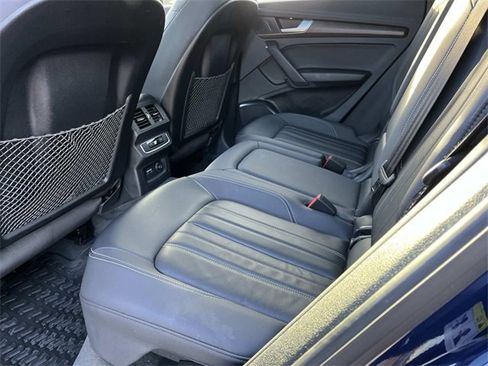 Used 2022 Audi Q5 2.0T Premium w/ Convenience Package image 20