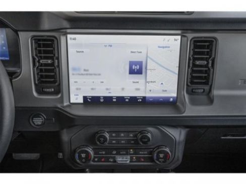 Used 2023 Ford Bronco Outer Banks AWD/4WD image 9