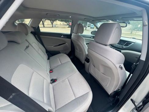 Used 2018 Hyundai Tucson Value w/ Cargo Package image 9