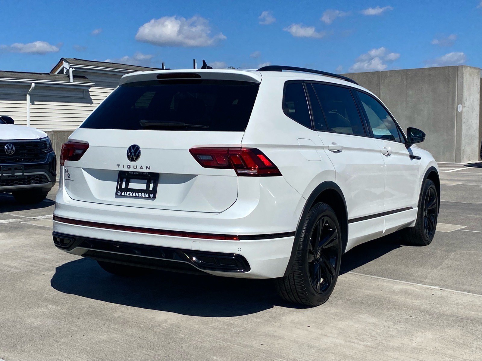 Certified 2023 Volkswagen Tiguan SE R-Line FWD image 3