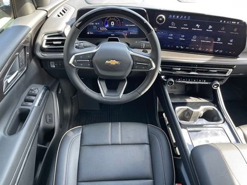 New 2026 Chevrolet Traverse High Country w/ LPO, Floor Liner Package FWD image 6