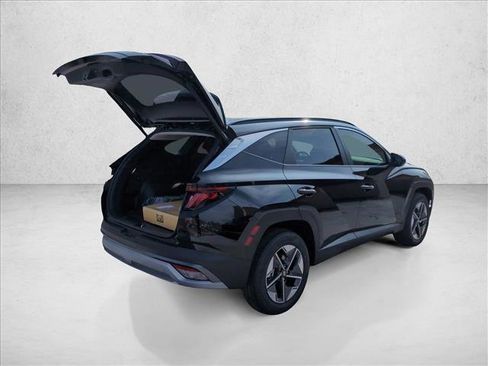 New 2026 Hyundai Tucson SEL image 2