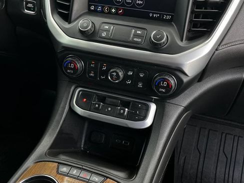 Used 2020 GMC Acadia SLE FWD image 19