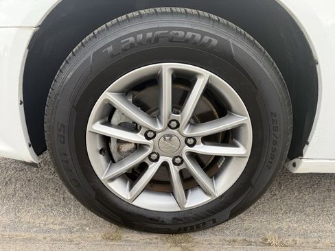 Used 2016 Dodge Grand Caravan SE image 22