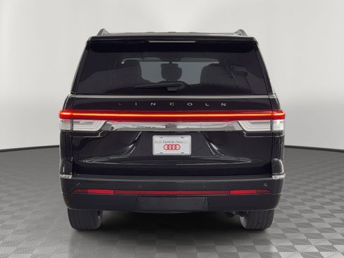 Used 2024 Lincoln Navigator Reserve AWD/4WD image 10