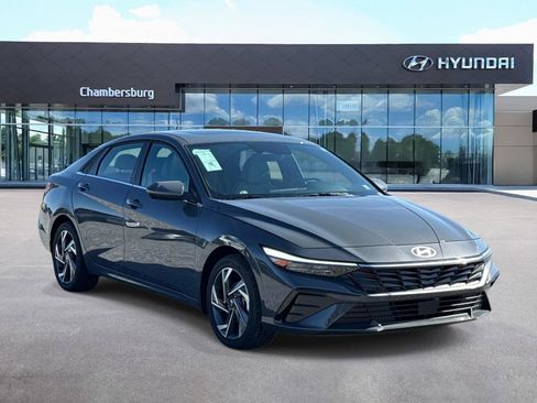 New 2026 Hyundai Elantra Limited FWD image 1